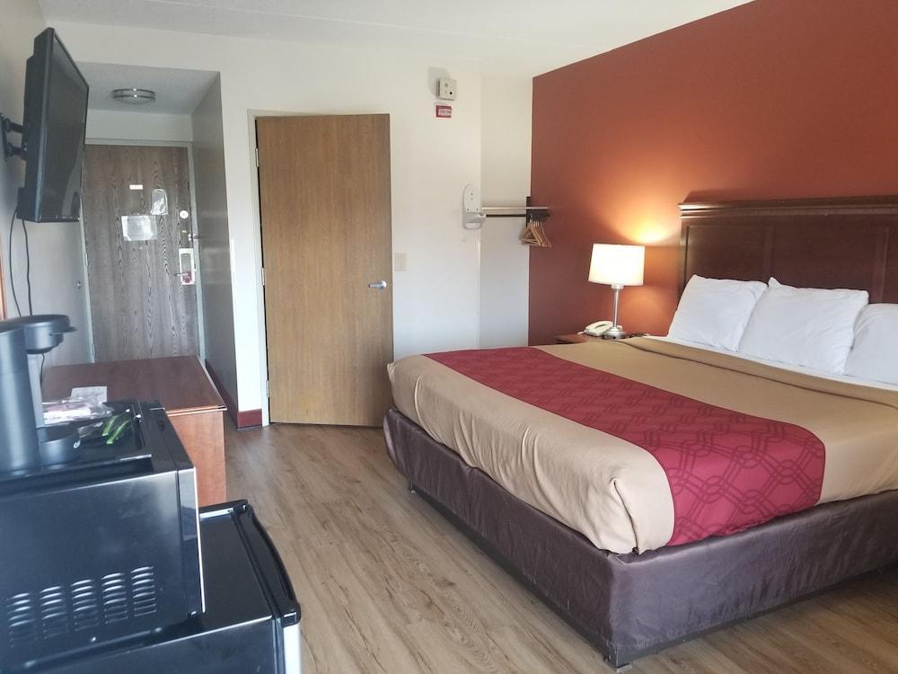 Econo Lodge Cadillac By Choice Exteriér fotografie