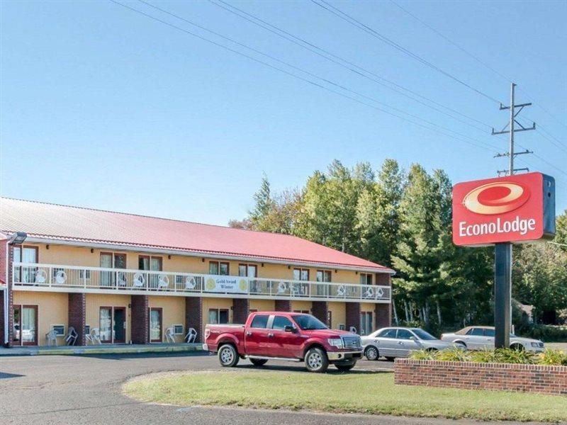 Econo Lodge Cadillac By Choice Exteriér fotografie