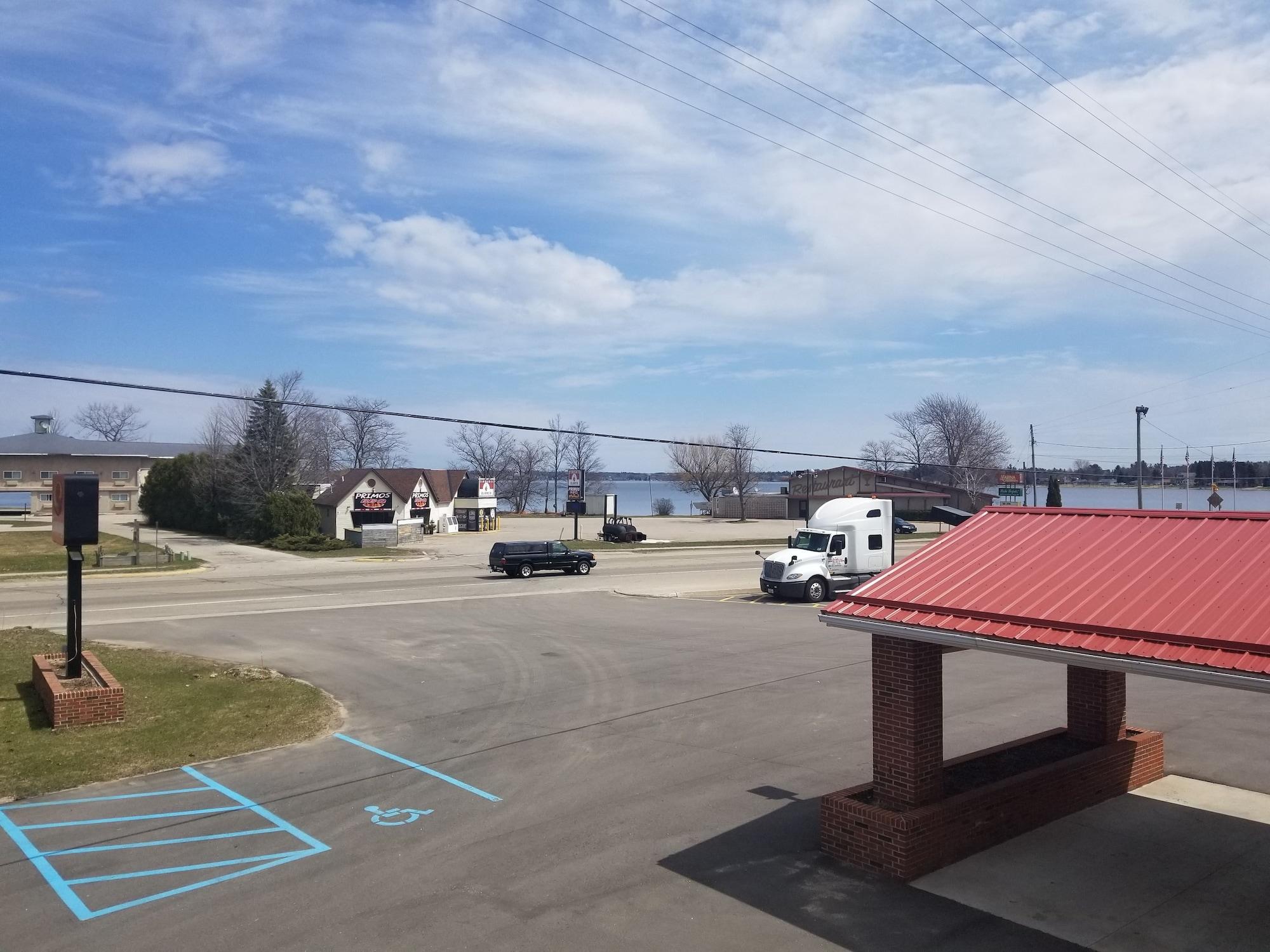 Econo Lodge Cadillac By Choice Exteriér fotografie
