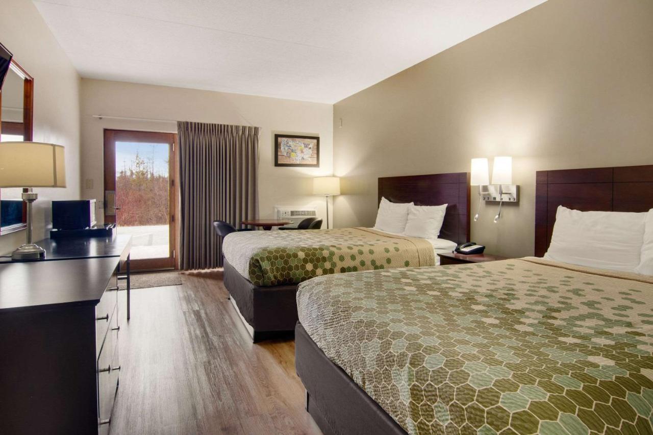 Econo Lodge Cadillac By Choice Exteriér fotografie