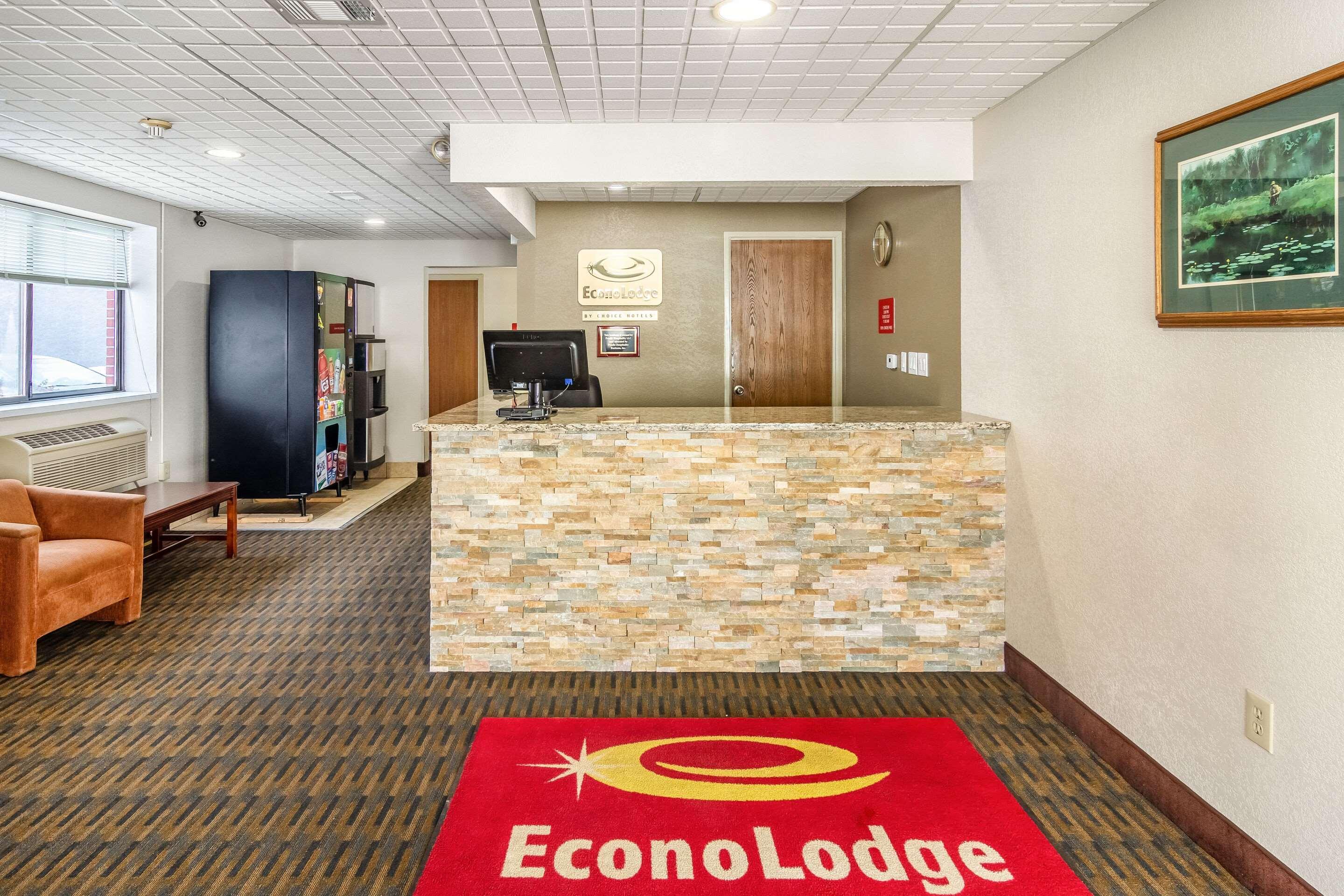 Econo Lodge Cadillac By Choice Exteriér fotografie