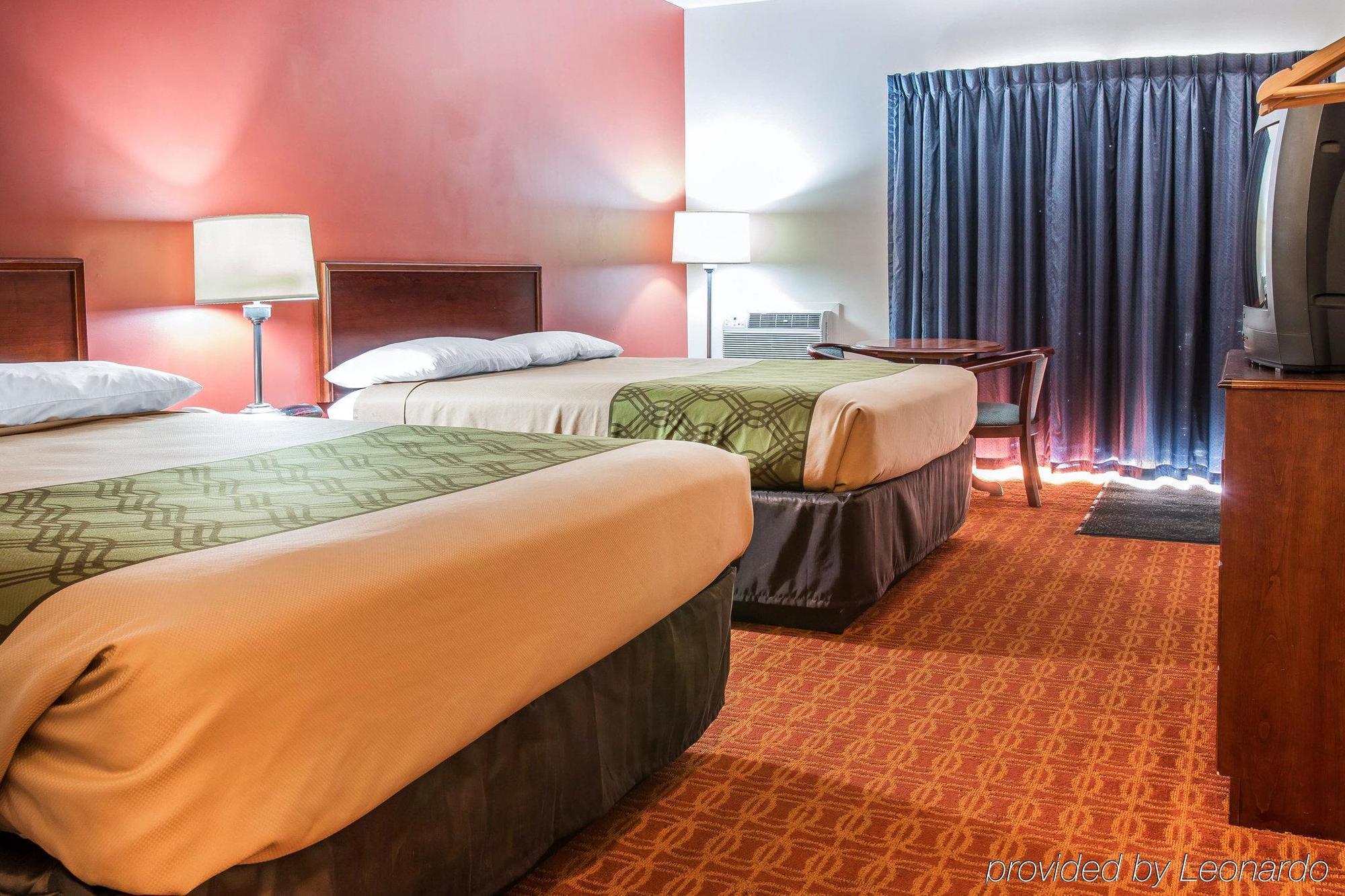 Econo Lodge Cadillac By Choice Exteriér fotografie