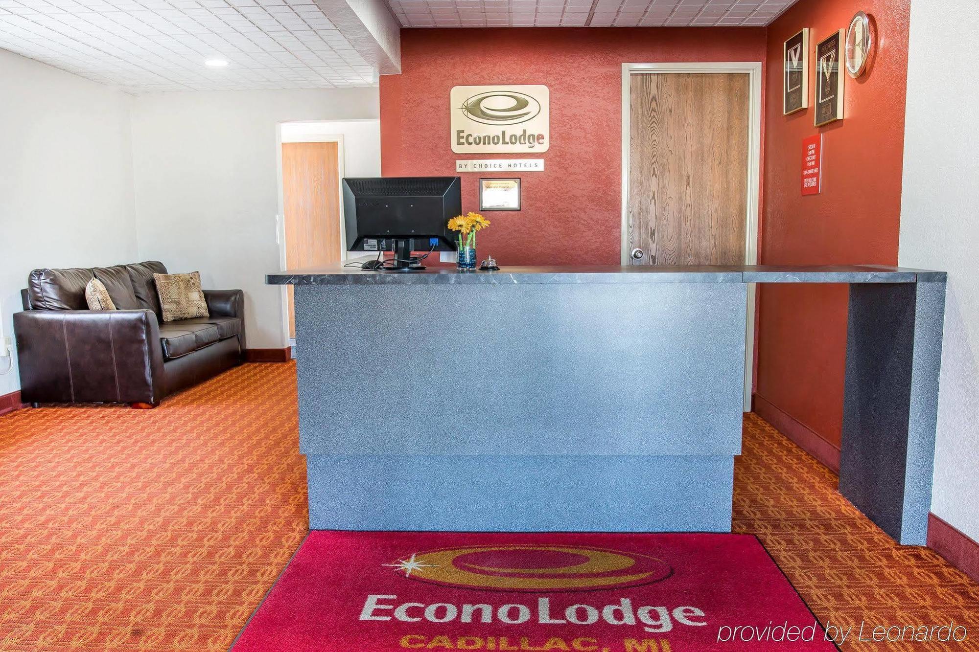 Econo Lodge Cadillac By Choice Exteriér fotografie