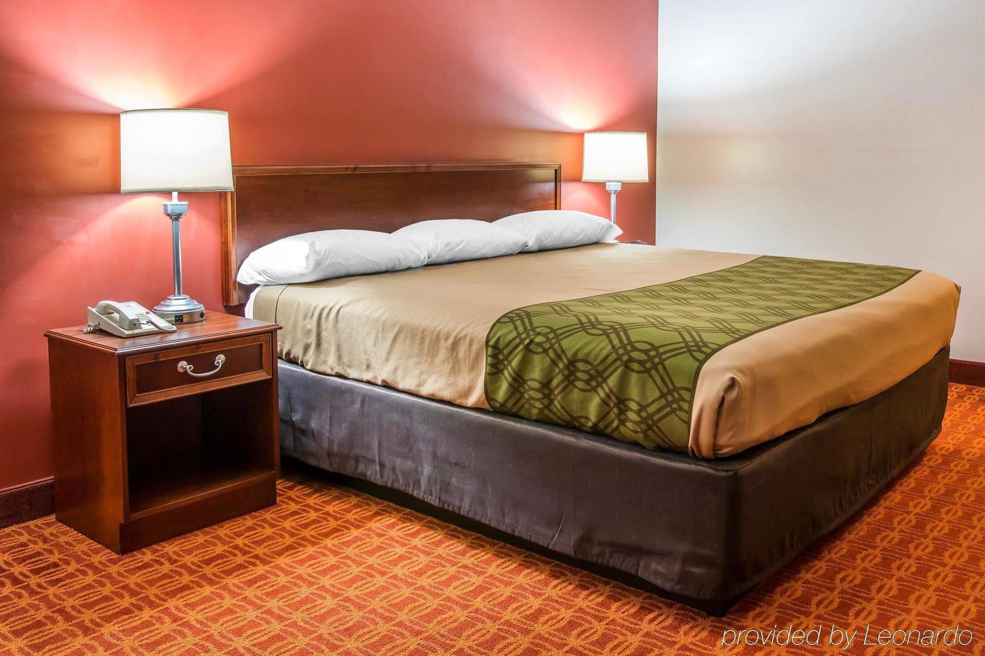 Econo Lodge Cadillac By Choice Exteriér fotografie